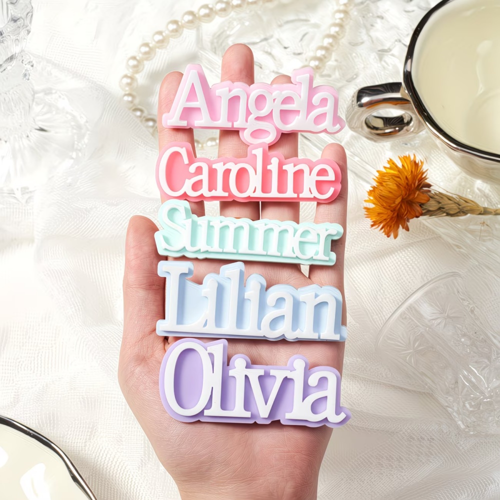 Embroidery Names - Spilla Personalizzata con Nome, Selezione Colore