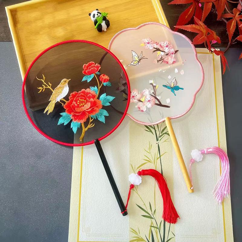 Ventaglio Tradizionale Cinese  - Embroidery Meaning recensione e prezzo