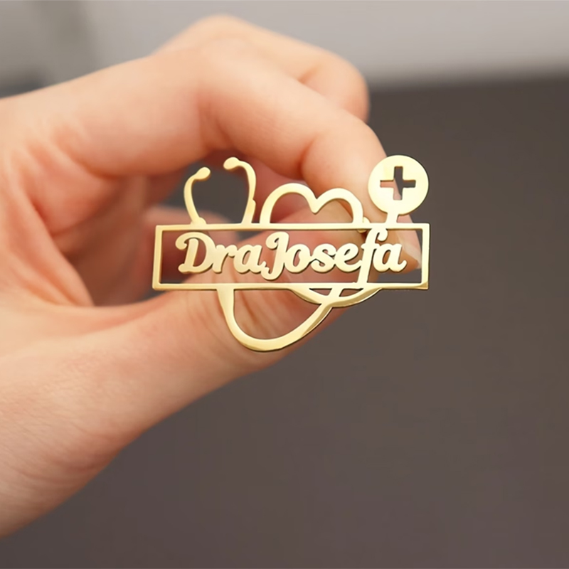Spilla Personalizzata con Nome - Embroidery Names recensione e prezzo