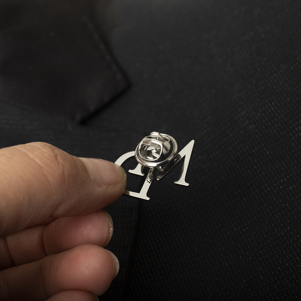 Tangula Spilla con iniziali pe - Embroidery Names recensione e prezzo