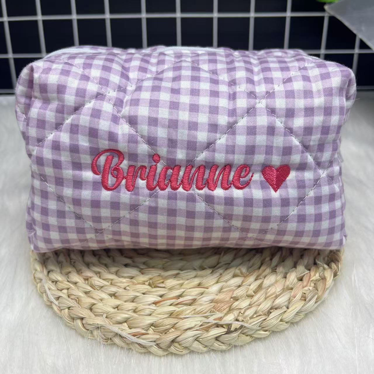 Borsa per cosmetici a righe di - Embroidery Names recensione e prezzo