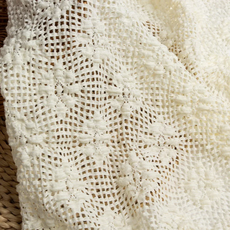 Tessuto jacquard arricciato a  - Embroidery Meaning recensione e prezzo