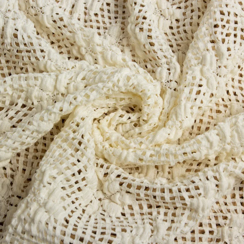 Tessuto jacquard arricciato a  - Embroidery Meaning recensione e prezzo